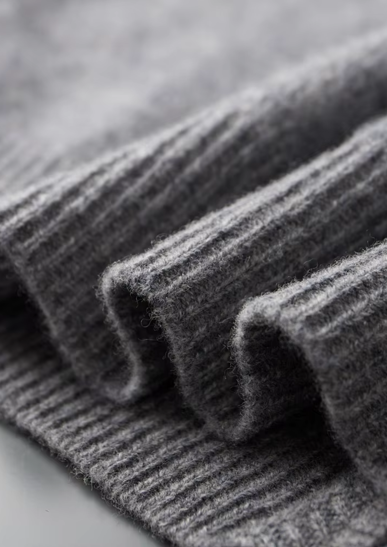 Merino Knit Cardigan with Zipper and Two-Tone Design